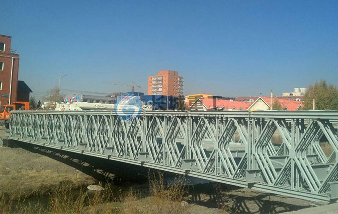 外蒙200米200型双车道带人行道贝雷桥